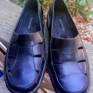 *LIKE NEW* Naturalizer Black Loafer Slip-Ons, Size 8.5W